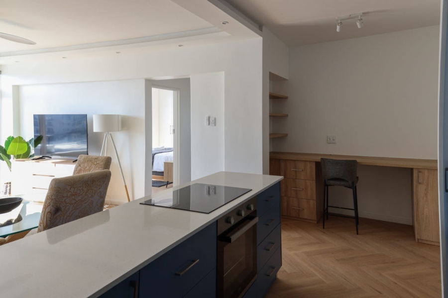 To Let 1 Bedroom Property for Rent in Sea Point Western Cape